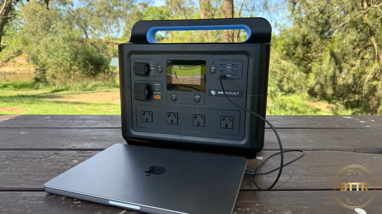 The PV1500 charging a MacBook Pro