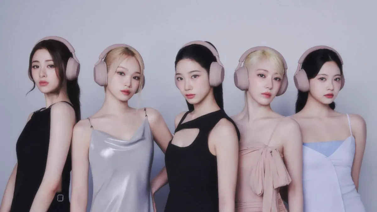 Sony's flagship noise cancelling headphones now come in pink