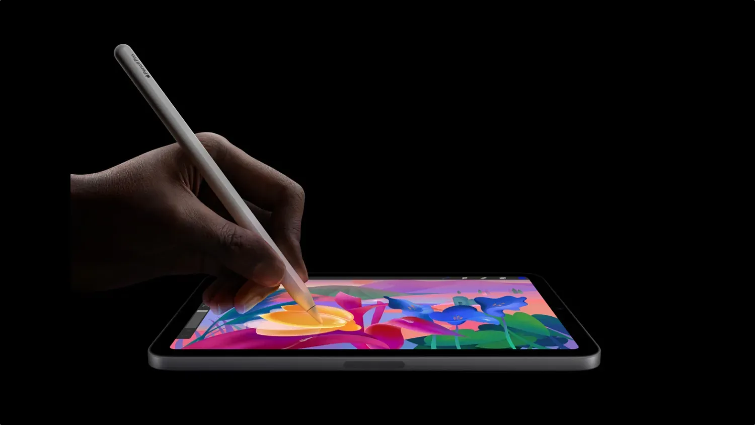 The new iPad Mini with the Apple Pencil Pro