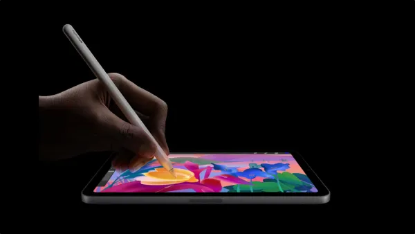 The new iPad Mini with the Apple Pencil Pro